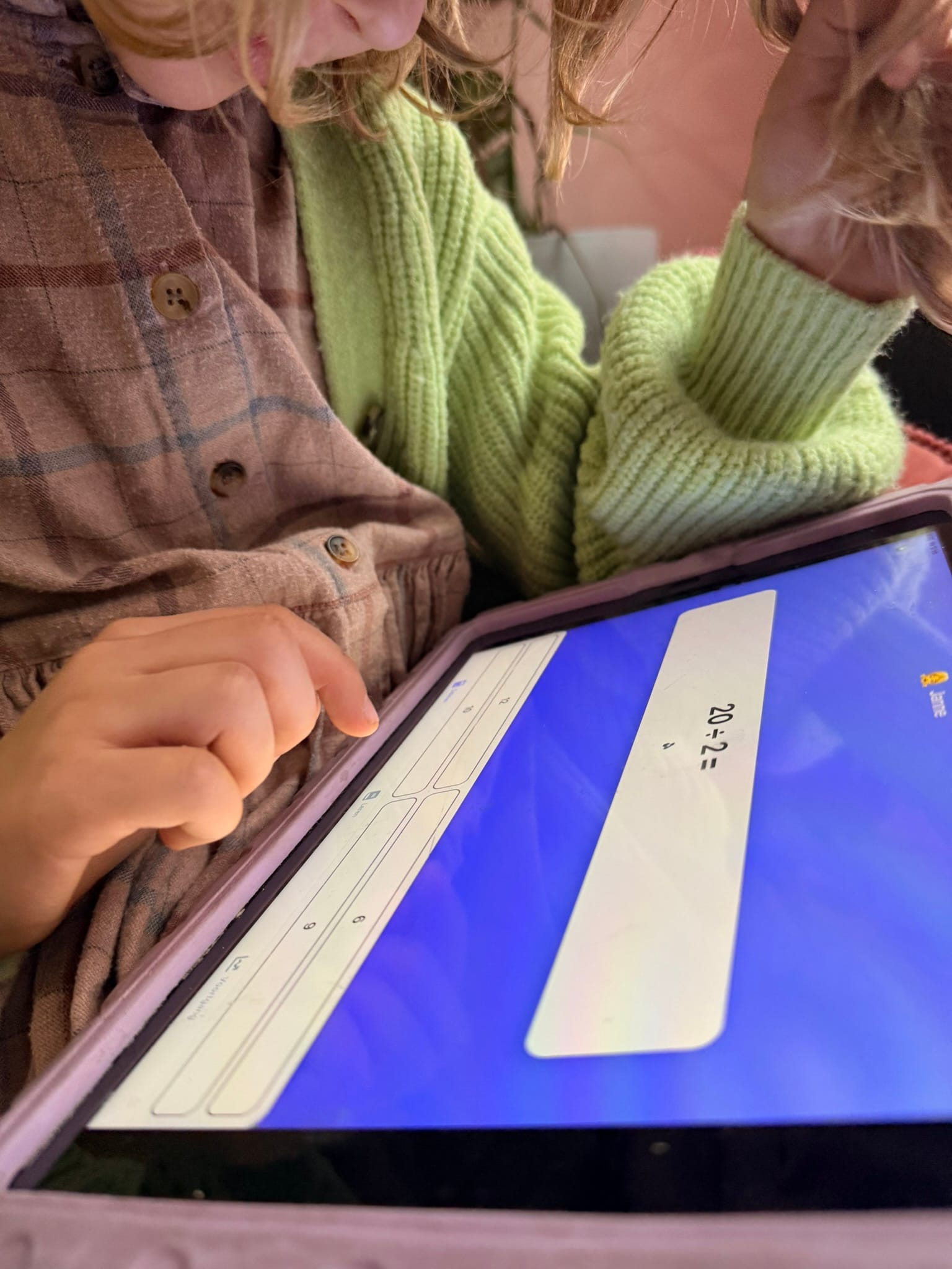 &amp;lt;span style=&amp;quot;white-space: pre-wrap;&amp;quot;&amp;gt;Play testing an early version of the app.&amp;lt;/span&amp;gt;